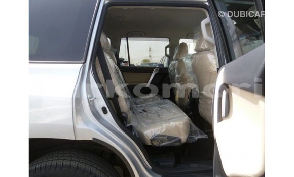 Acheter Import Voiture Toyota Prado Autre à Import - Dubai, Grande Comore Acheter Import Voiture Toyota Prado Autre à Import - Dubai, Grande Comore