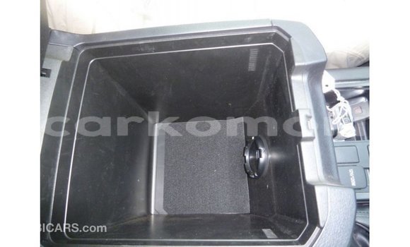 Acheter Import Voiture Toyota Prado Autre à Import - Dubai, Grande Comore Acheter Import Voiture Toyota Prado Autre à Import - Dubai, Grande Comore