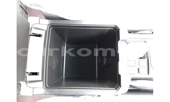 Acheter Import Voiture Toyota Prado Noir à Import - Dubai, Grande Comore Acheter Import Voiture Toyota Prado Noir à Import - Dubai, Grande Comore