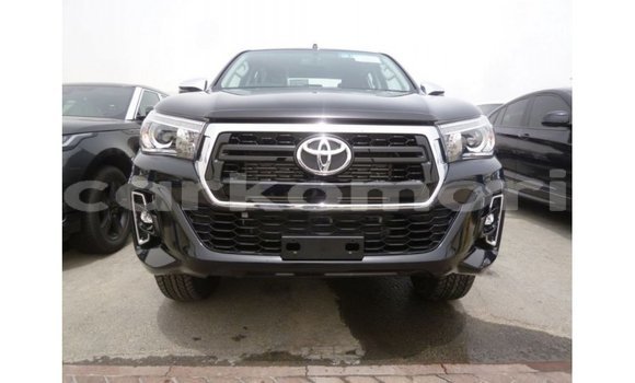 Acheter Import Voiture Toyota Hilux Noir à Import - Dubai, Grande Comore Acheter Import Voiture Toyota Hilux Noir à Import - Dubai, Grande Comore