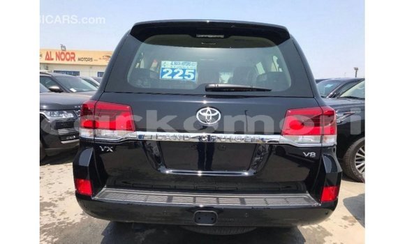 Acheter Import Voiture Toyota Land Cruiser Noir à Import - Dubai, Grande Comore Acheter Import Voiture Toyota Land Cruiser Noir à Import - Dubai, Grande Comore