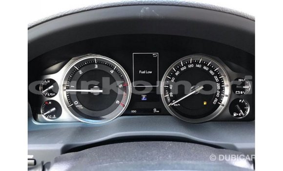 Acheter Import Voiture Toyota Land Cruiser Noir à Import - Dubai, Grande Comore Acheter Import Voiture Toyota Land Cruiser Noir à Import - Dubai, Grande Comore