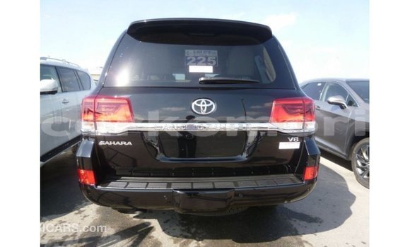 Buy Import Toyota Land Cruiser Black Car in Import - Dubai in Great Comore Buy Import Toyota Land Cruiser Black Car in Import - Dubai in Great Comore