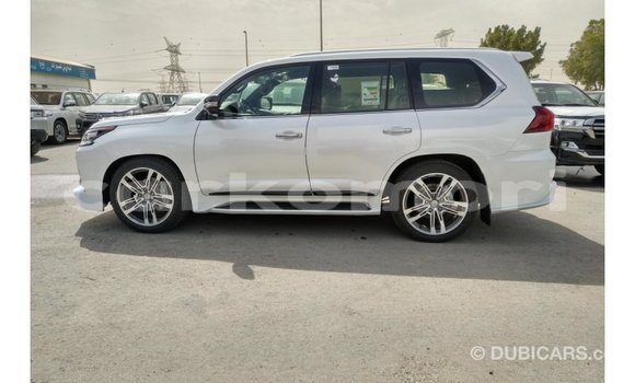 Buy Import Lexus LX White Car in Import - Dubai in Great Comore Buy Import Lexus LX White Car in Import - Dubai in Great Comore