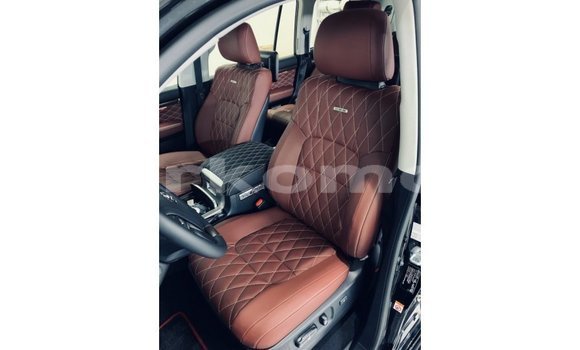 Buy Import Toyota Land Cruiser Black Car in Import - Dubai in Great Comore Buy Import Toyota Land Cruiser Black Car in Import - Dubai in Great Comore