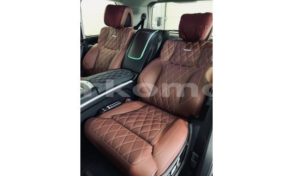 Buy Import Toyota Land Cruiser Black Car in Import - Dubai in Great Comore Buy Import Toyota Land Cruiser Black Car in Import - Dubai in Great Comore