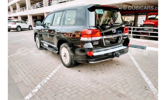 Buy Import Toyota Land Cruiser Black Car in Import - Dubai in Great Comore Buy Import Toyota Land Cruiser Black Car in Import - Dubai in Great Comore