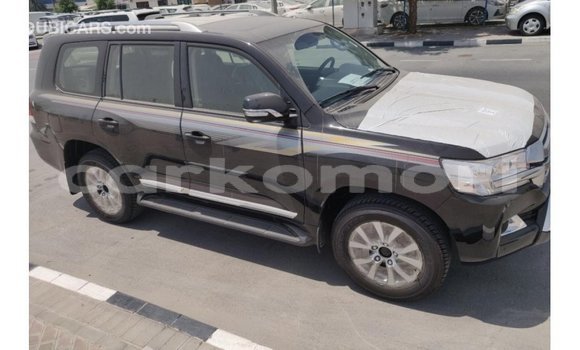 Buy Import Toyota Land Cruiser Black Car in Import - Dubai in Great Comore Buy Import Toyota Land Cruiser Black Car in Import - Dubai in Great Comore