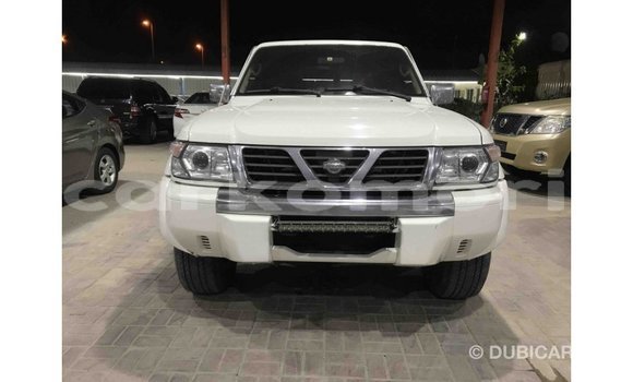 Acheter Import Voiture Nissan Patrol Blanc à Import - Dubai, Grande Comore Acheter Import Voiture Nissan Patrol Blanc à Import - Dubai, Grande Comore