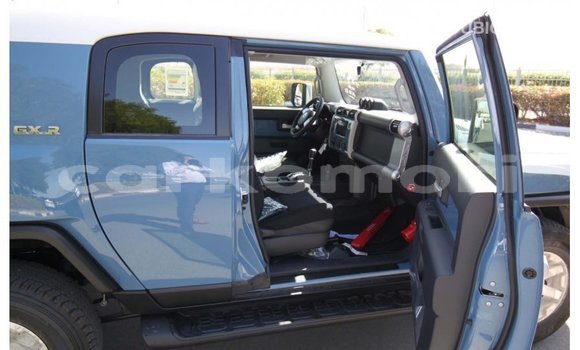 Buy Import Toyota FJ Cruiser Blue Car in Import - Dubai in Great Comore Buy Import Toyota FJ Cruiser Blue Car in Import - Dubai in Great Comore