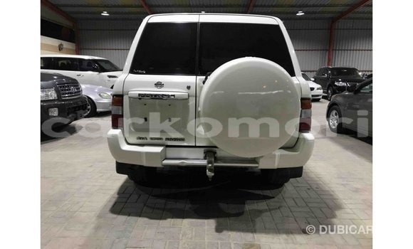 Acheter Import Voiture Nissan Patrol Blanc à Import - Dubai, Grande Comore Acheter Import Voiture Nissan Patrol Blanc à Import - Dubai, Grande Comore