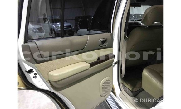 Acheter Import Voiture Nissan Patrol Blanc à Import - Dubai, Grande Comore Acheter Import Voiture Nissan Patrol Blanc à Import - Dubai, Grande Comore