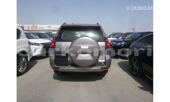 Acheter Import Voiture Toyota Prado Autre à Import - Dubai, Grande Comore Acheter Import Voiture Toyota Prado Autre à Import - Dubai, Grande Comore