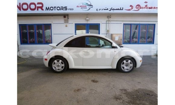 Buy Import Volkswagen Beetle White Car in Import - Dubai in Great Comore Buy Import Volkswagen Beetle White Car in Import - Dubai in Great Comore