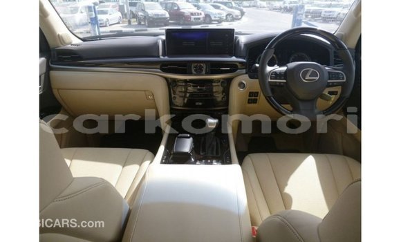Acheter Import Voiture Lexus LX Blanc à Import - Dubai, Grande Comore Acheter Import Voiture Lexus LX Blanc à Import - Dubai, Grande Comore