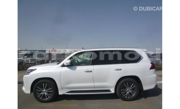 Acheter Import Voiture Lexus LX Blanc à Import - Dubai, Grande Comore Acheter Import Voiture Lexus LX Blanc à Import - Dubai, Grande Comore