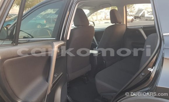 Acheter Import Voiture Toyota 4Runner Noir à Import - Dubai, Grande Comore Acheter Import Voiture Toyota 4Runner Noir à Import - Dubai, Grande Comore