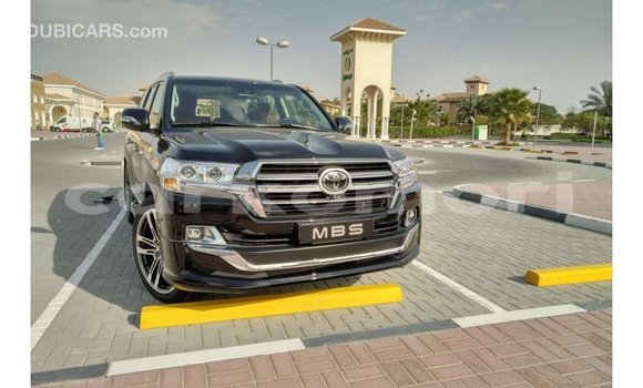 Buy Import Toyota Land Cruiser Black Car in Import - Dubai in Great Comore Buy Import Toyota Land Cruiser Black Car in Import - Dubai in Great Comore