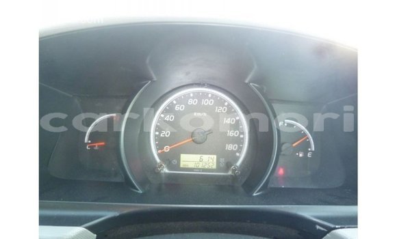 Acheter Import Voiture Toyota Hiace Blanc à Import - Dubai, Grande Comore Acheter Import Voiture Toyota Hiace Blanc à Import - Dubai, Grande Comore