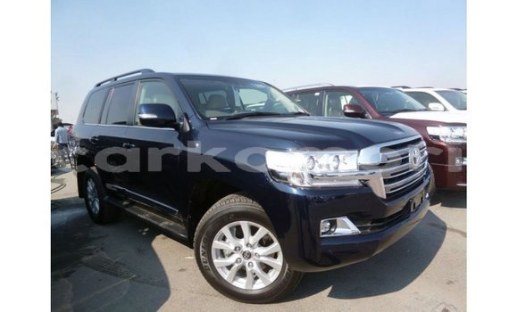 Acheter Import Voiture Toyota Land Cruiser Bleu à Import - Dubai, Grande Comore Acheter Import Voiture Toyota Land Cruiser Bleu à Import - Dubai, Grande Comore