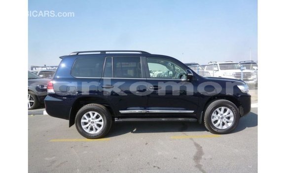 Acheter Import Voiture Toyota Land Cruiser Bleu à Import - Dubai, Grande Comore Acheter Import Voiture Toyota Land Cruiser Bleu à Import - Dubai, Grande Comore
