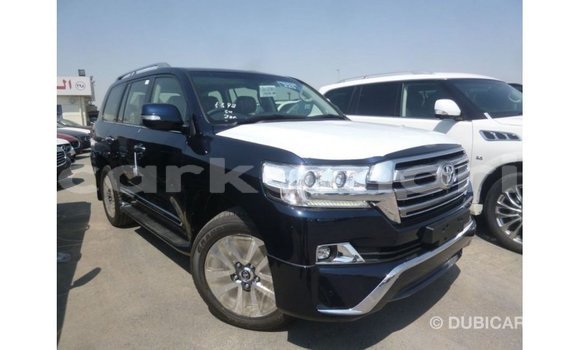 Acheter Import Voiture Toyota Land Cruiser Bleu à Import - Dubai, Grande Comore Acheter Import Voiture Toyota Land Cruiser Bleu à Import - Dubai, Grande Comore