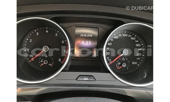 Acheter Import Voiture Volkswagen Tiguan Noir à Import - Dubai, Grande Comore Acheter Import Voiture Volkswagen Tiguan Noir à Import - Dubai, Grande Comore