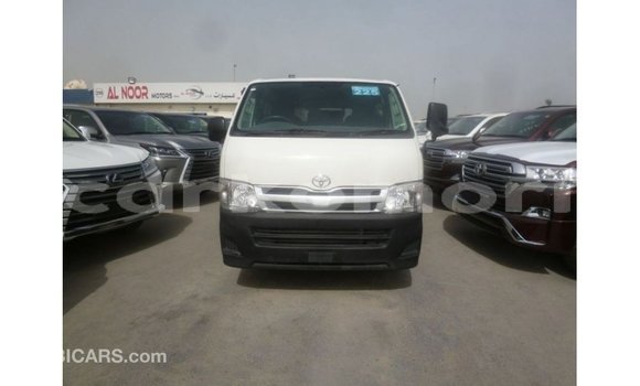 Buy Import Toyota Hiace White Car in Import - Dubai in Great Comore Buy Import Toyota Hiace White Car in Import - Dubai in Great Comore