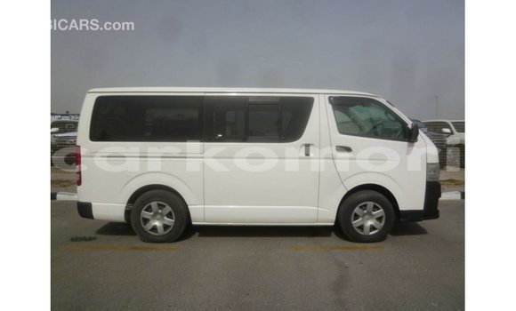Buy Import Toyota Hiace White Car in Import - Dubai in Great Comore Buy Import Toyota Hiace White Car in Import - Dubai in Great Comore