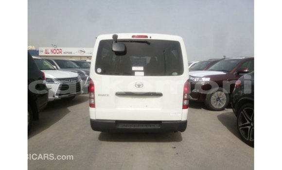 Buy Import Toyota Hiace White Car in Import - Dubai in Great Comore Buy Import Toyota Hiace White Car in Import - Dubai in Great Comore