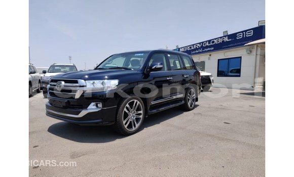 Buy Import Toyota Land Cruiser Black Car in Import - Dubai in Great Comore Buy Import Toyota Land Cruiser Black Car in Import - Dubai in Great Comore