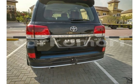 Buy Import Toyota Land Cruiser Black Car in Import - Dubai in Great Comore Buy Import Toyota Land Cruiser Black Car in Import - Dubai in Great Comore