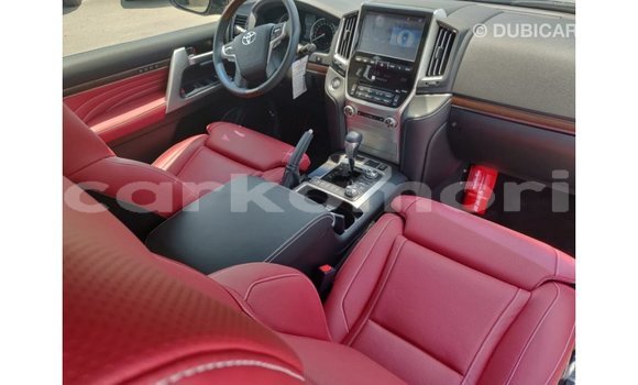 Buy Import Toyota Land Cruiser Black Car in Import - Dubai in Great Comore Buy Import Toyota Land Cruiser Black Car in Import - Dubai in Great Comore