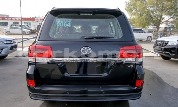 Buy Import Toyota Land Cruiser Black Car in Import - Dubai in Great Comore Buy Import Toyota Land Cruiser Black Car in Import - Dubai in Great Comore