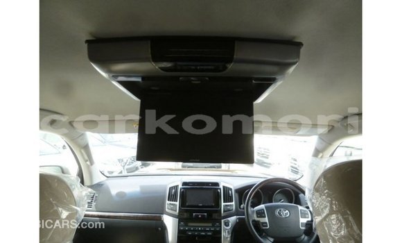 Acheter Import Voiture Toyota Land Cruiser Autre à Import - Dubai, Grande Comore Acheter Import Voiture Toyota Land Cruiser Autre à Import - Dubai, Grande Comore