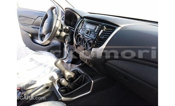 Buy Import Mitsubishi L200 White Car in Import - Dubai in Great Comore Buy Import Mitsubishi L200 White Car in Import - Dubai in Great Comore