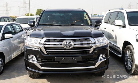 Acheter Import Voiture Toyota Land Cruiser Noir à Import - Dubai, Grande Comore Acheter Import Voiture Toyota Land Cruiser Noir à Import - Dubai, Grande Comore