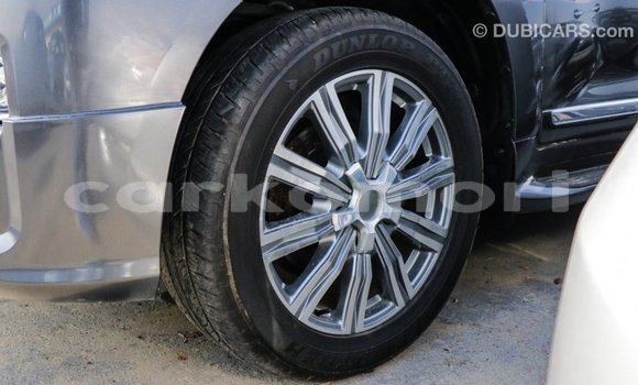 Acheter Import Voiture Toyota Land Cruiser Noir à Import - Dubai, Grande Comore Acheter Import Voiture Toyota Land Cruiser Noir à Import - Dubai, Grande Comore