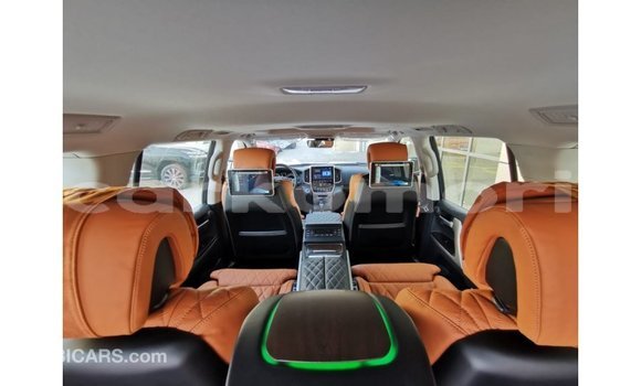 Buy Import Toyota Land Cruiser Black Car in Import - Dubai in Great Comore Buy Import Toyota Land Cruiser Black Car in Import - Dubai in Great Comore