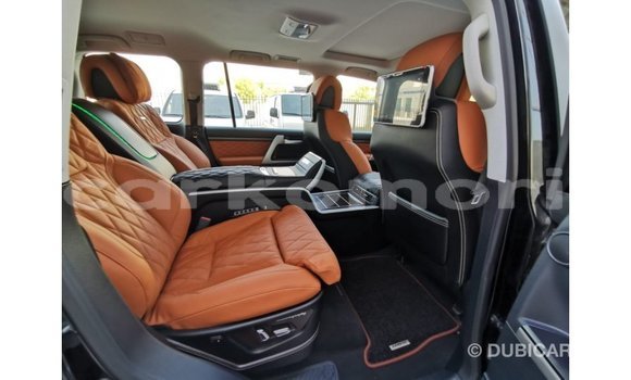 Buy Import Toyota Land Cruiser Black Car in Import - Dubai in Great Comore Buy Import Toyota Land Cruiser Black Car in Import - Dubai in Great Comore