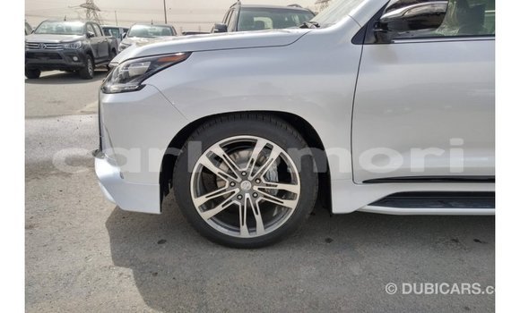 Buy Import Lexus LX White Car in Import - Dubai in Great Comore Buy Import Lexus LX White Car in Import - Dubai in Great Comore