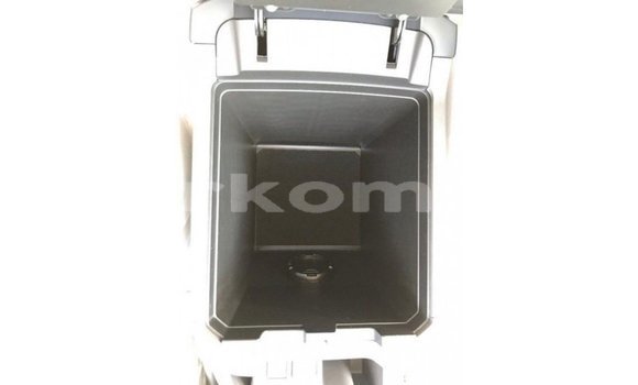 Acheter Import Voiture Toyota Prado Noir à Import - Dubai, Grande Comore Acheter Import Voiture Toyota Prado Noir à Import - Dubai, Grande Comore