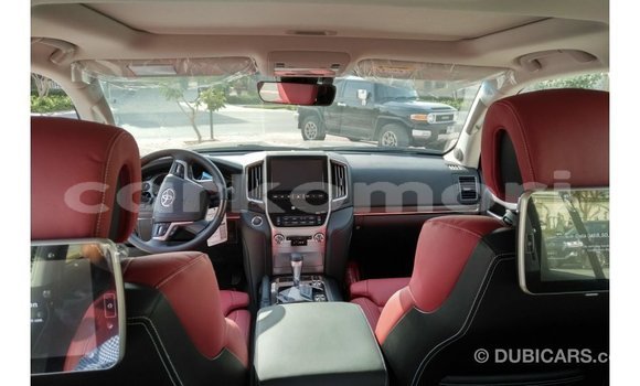 Buy Import Toyota Land Cruiser Black Car in Import - Dubai in Great Comore Buy Import Toyota Land Cruiser Black Car in Import - Dubai in Great Comore