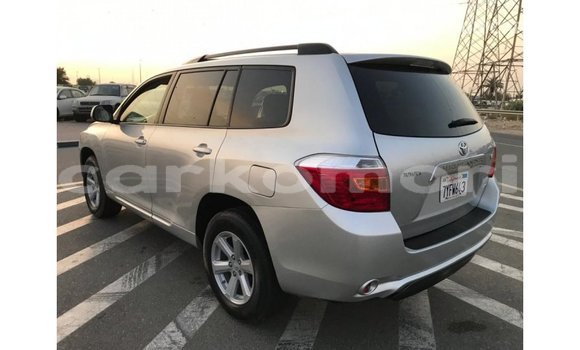 Acheter Import Voiture Toyota Highlander Autre à Import - Dubai, Grande Comore Acheter Import Voiture Toyota Highlander Autre à Import - Dubai, Grande Comore