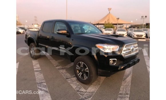 Acheter Import Voiture Toyota Tacoma Noir à Import - Dubai, Grande Comore Acheter Import Voiture Toyota Tacoma Noir à Import - Dubai, Grande Comore