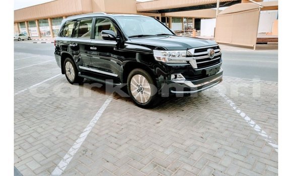 Buy Import Toyota Land Cruiser Black Car in Import - Dubai in Great Comore Buy Import Toyota Land Cruiser Black Car in Import - Dubai in Great Comore