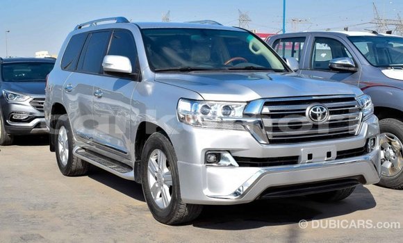 Acheter Import Voiture Toyota Land Cruiser Autre à Import - Dubai, Grande Comore Acheter Import Voiture Toyota Land Cruiser Autre à Import - Dubai, Grande Comore