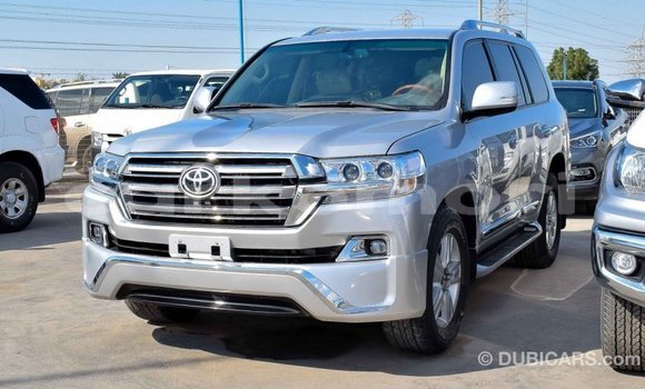 Acheter Import Voiture Toyota Land Cruiser Autre à Import - Dubai, Grande Comore Acheter Import Voiture Toyota Land Cruiser Autre à Import - Dubai, Grande Comore