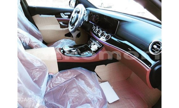 Buy Import Mercedes-Benz 200 Black Car in Import - Dubai in Great Comore Buy Import Mercedes-Benz 200 Black Car in Import - Dubai in Great Comore