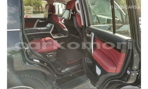 Buy Import Toyota Land Cruiser Black Car in Import - Dubai in Great Comore Buy Import Toyota Land Cruiser Black Car in Import - Dubai in Great Comore